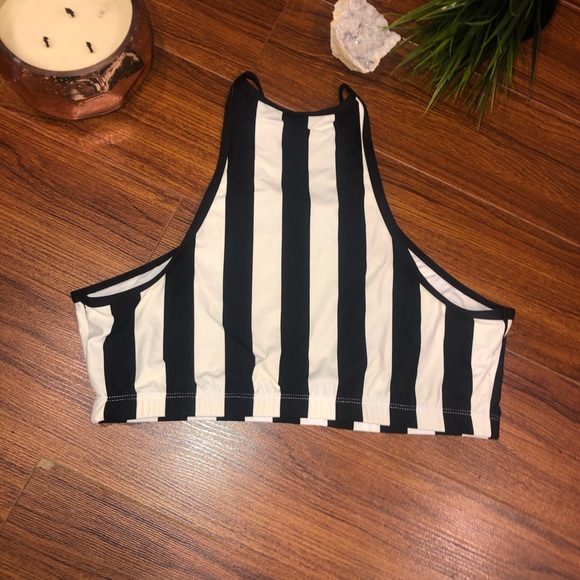 ✨SKINNY DIP BLACK AND WHITE STRIPED HALTER BIKINI✨ - Picture 3 of 3